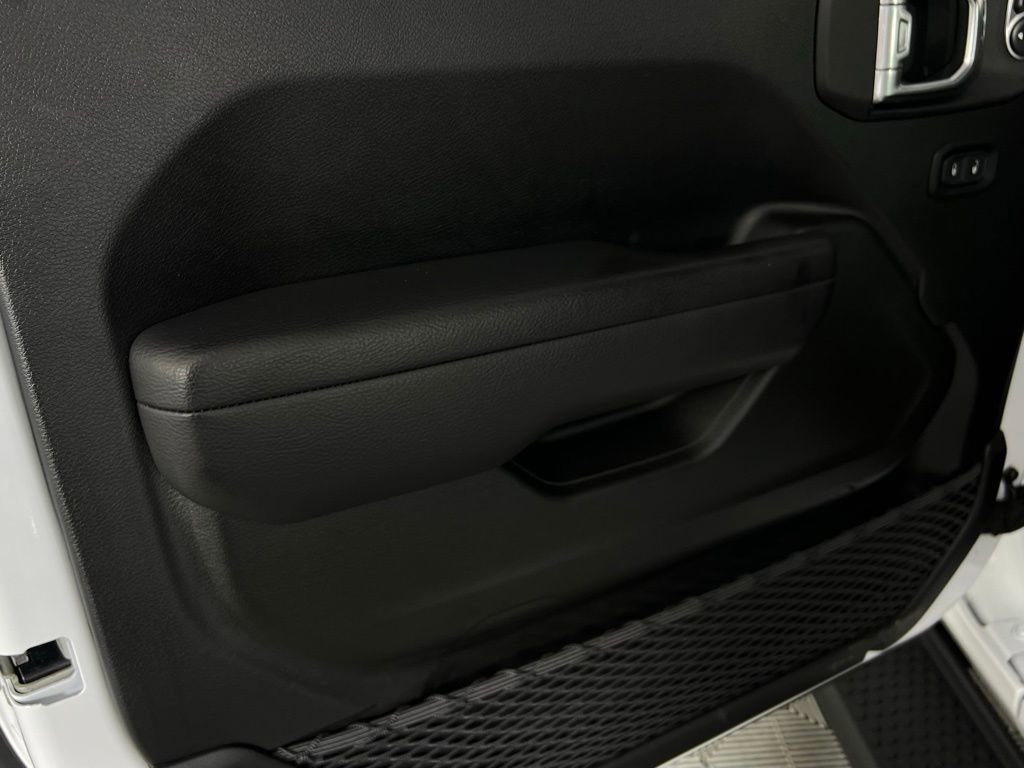 Used 2025 Jeep Wrangler Unlimited Sport S 4xe w/ Convenience Group image 25