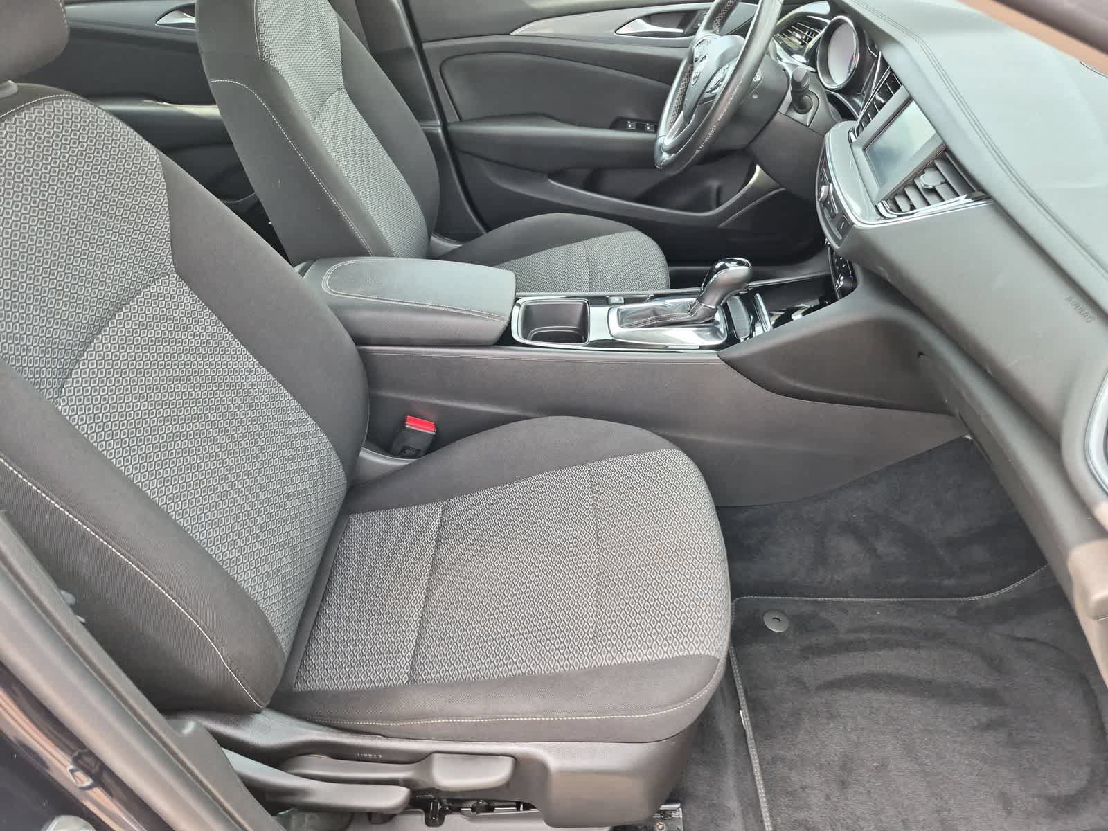 Used 2018 Buick Regal Preferred FWD image 21