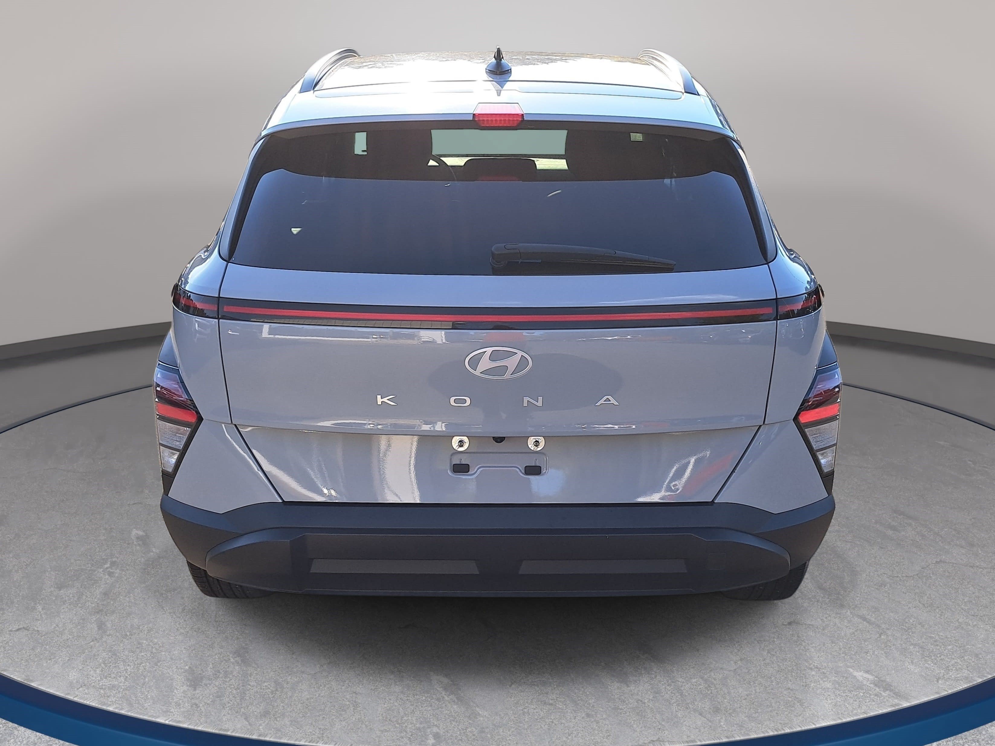 Used 2025 Hyundai Kona SEL FWD image 6