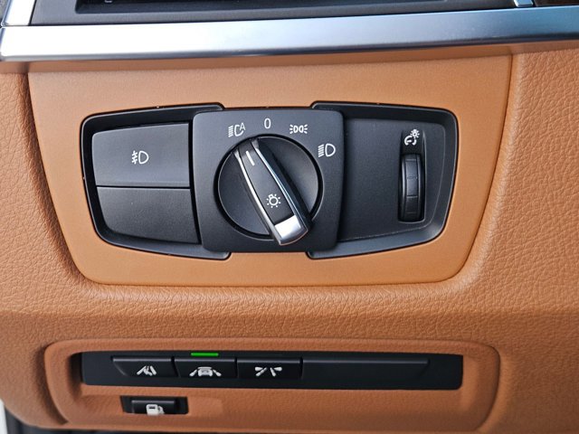 Used 2017 BMW 330e image 22