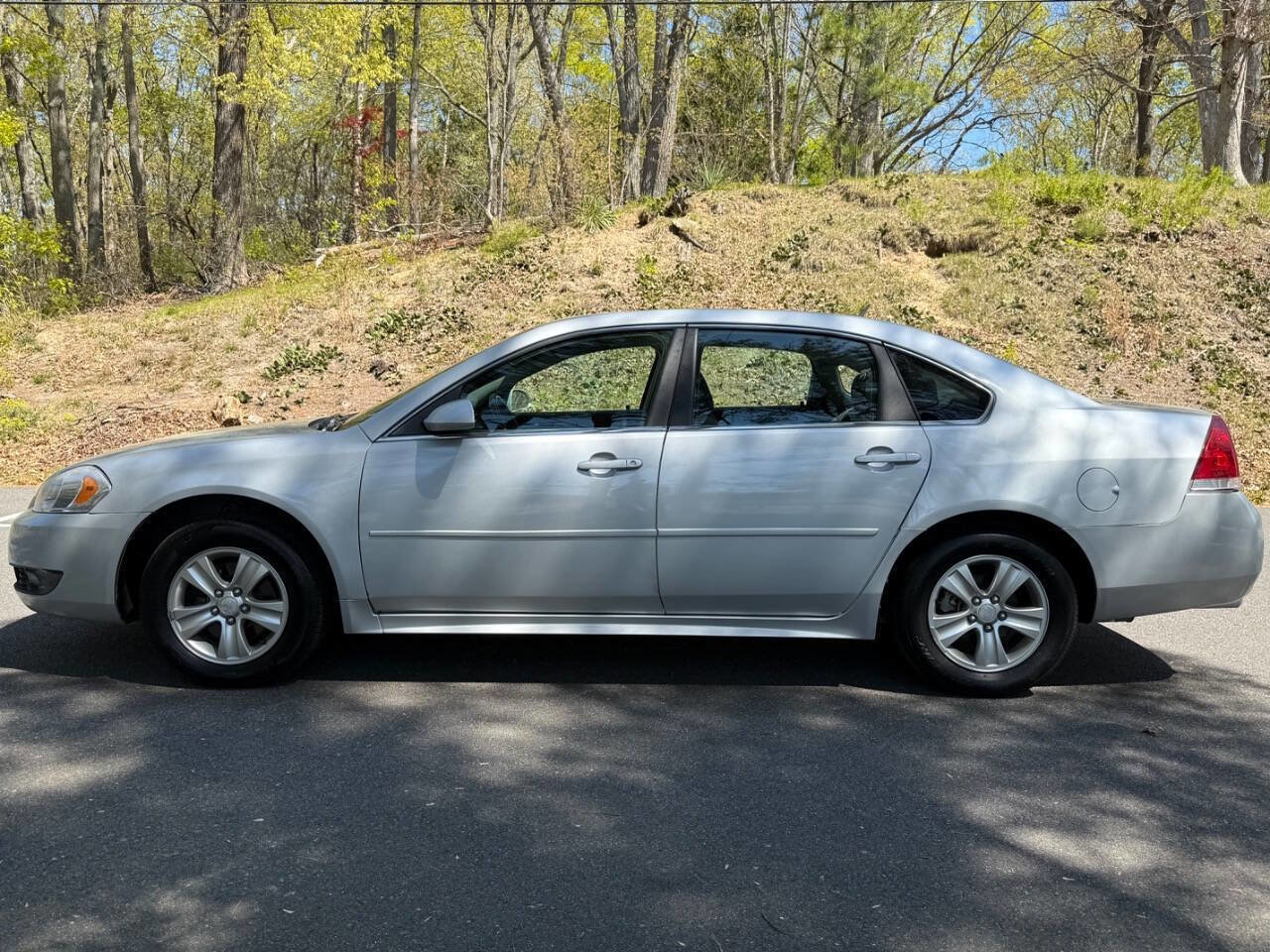 Used 2013 Chevrolet Impala LS FWD image 10