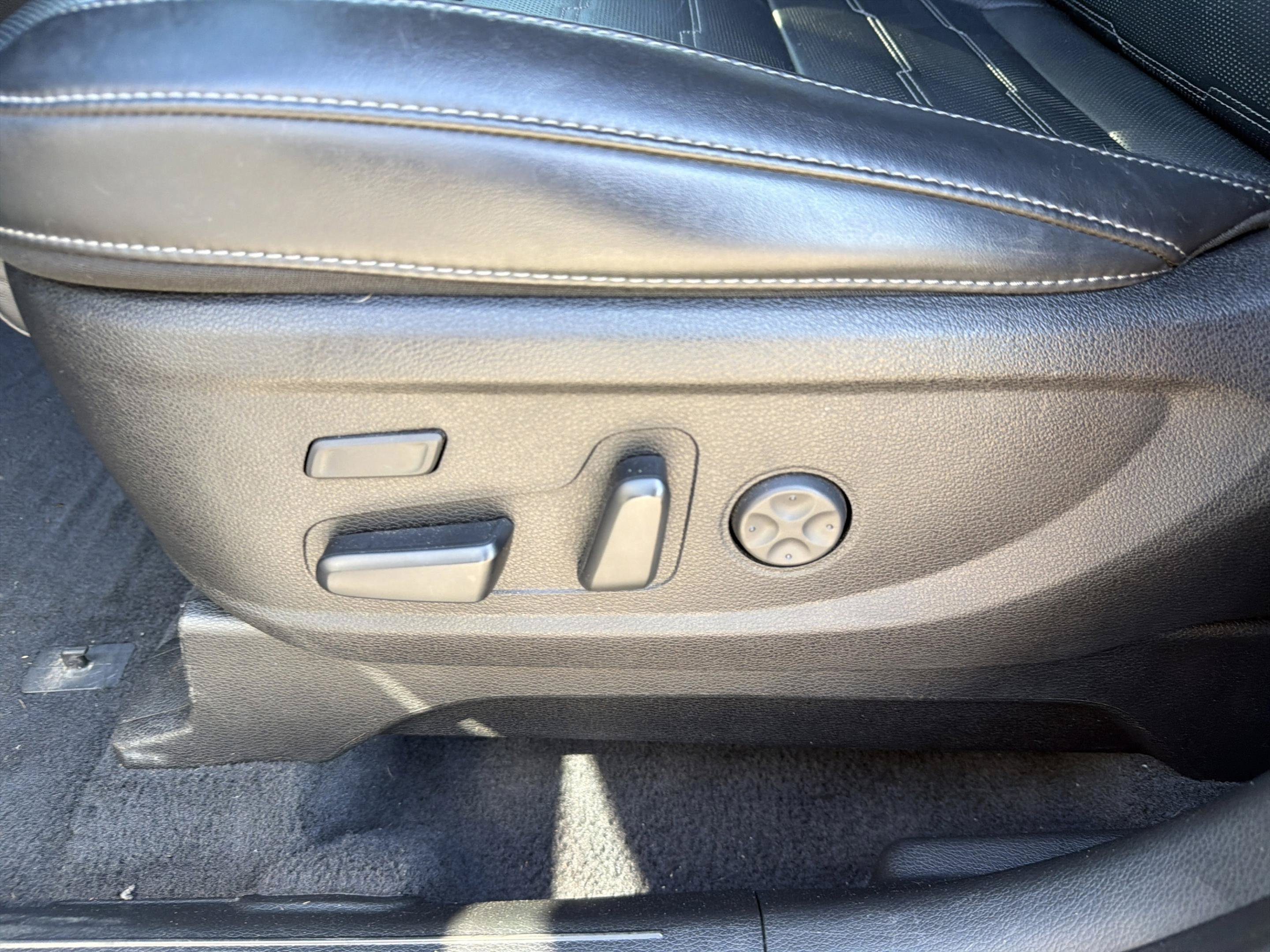 Used 2024 Kia Telluride SX Prestige AWD/4WD image 18