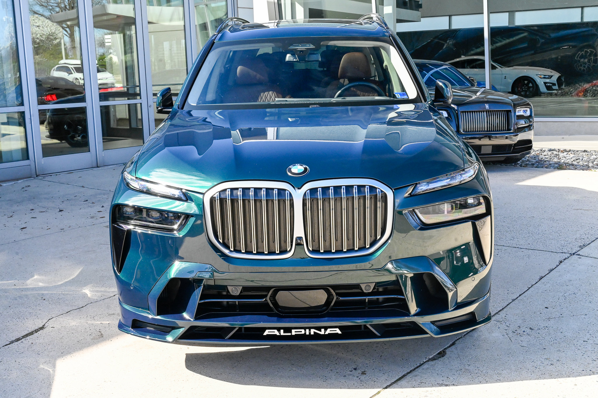 Used 2024 BMW ALPINA XB7 image 2