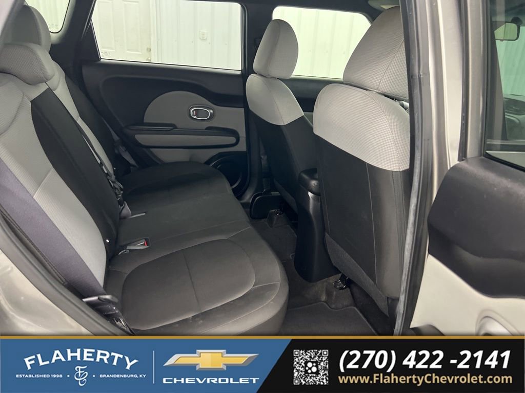 Used 2016 Kia Soul FWD image 13