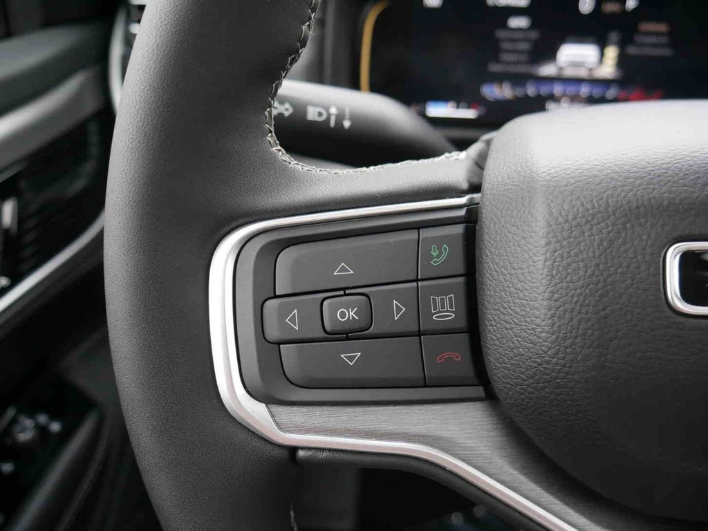 New 2025 Jeep Wagoneer L Series II w/ Convenience Group I image 38