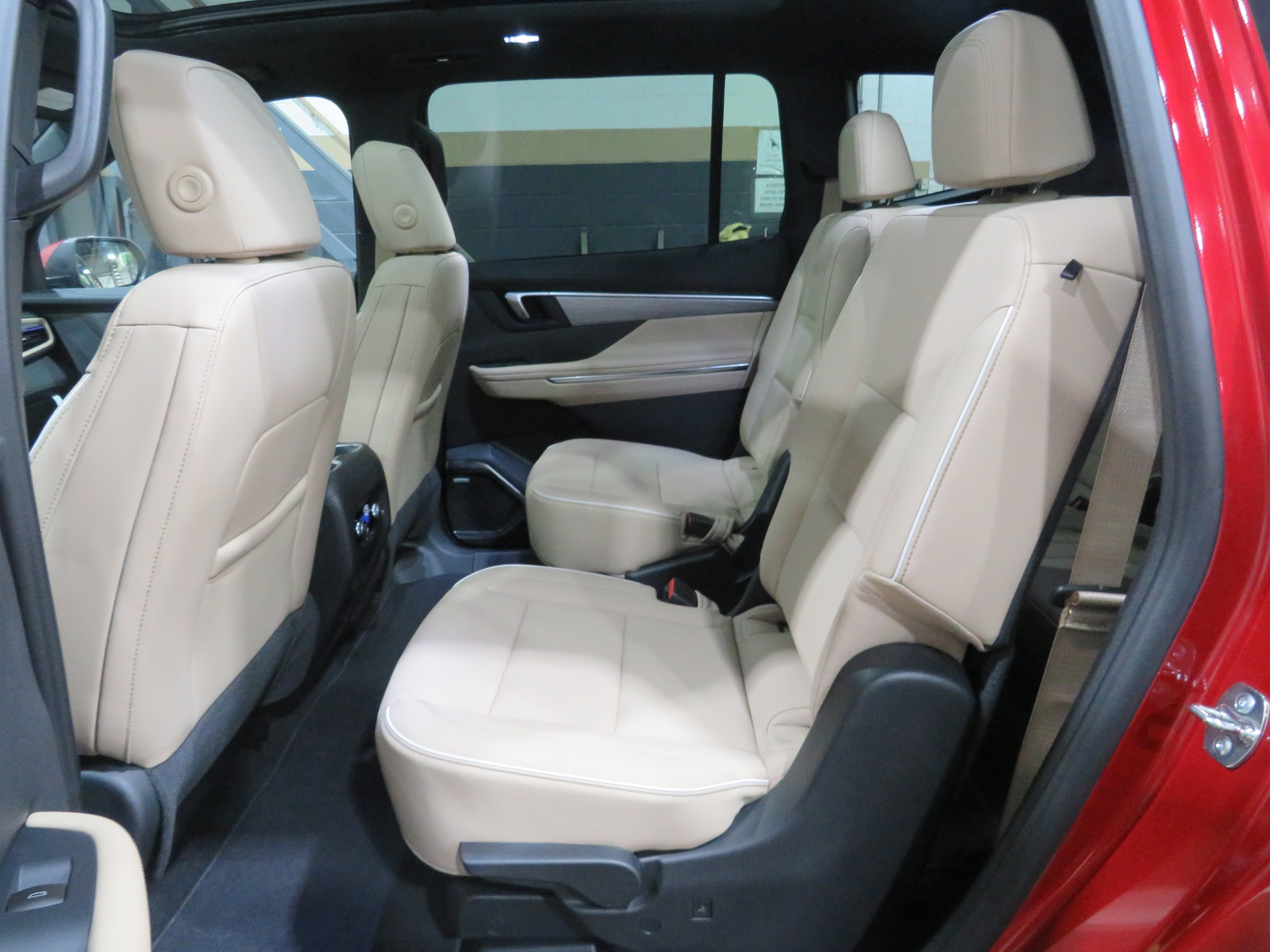 New 2026 Buick Enclave Preferred w/ Power Package AWD/4WD image 9