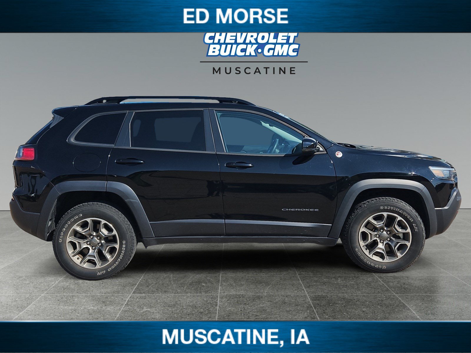 Used 2022 Jeep Cherokee Trailhawk w/ Trailer Tow Group AWD/4WD image 6
