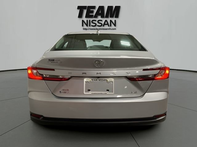 Used 2025 Toyota Camry LE AWD/4WD image 5