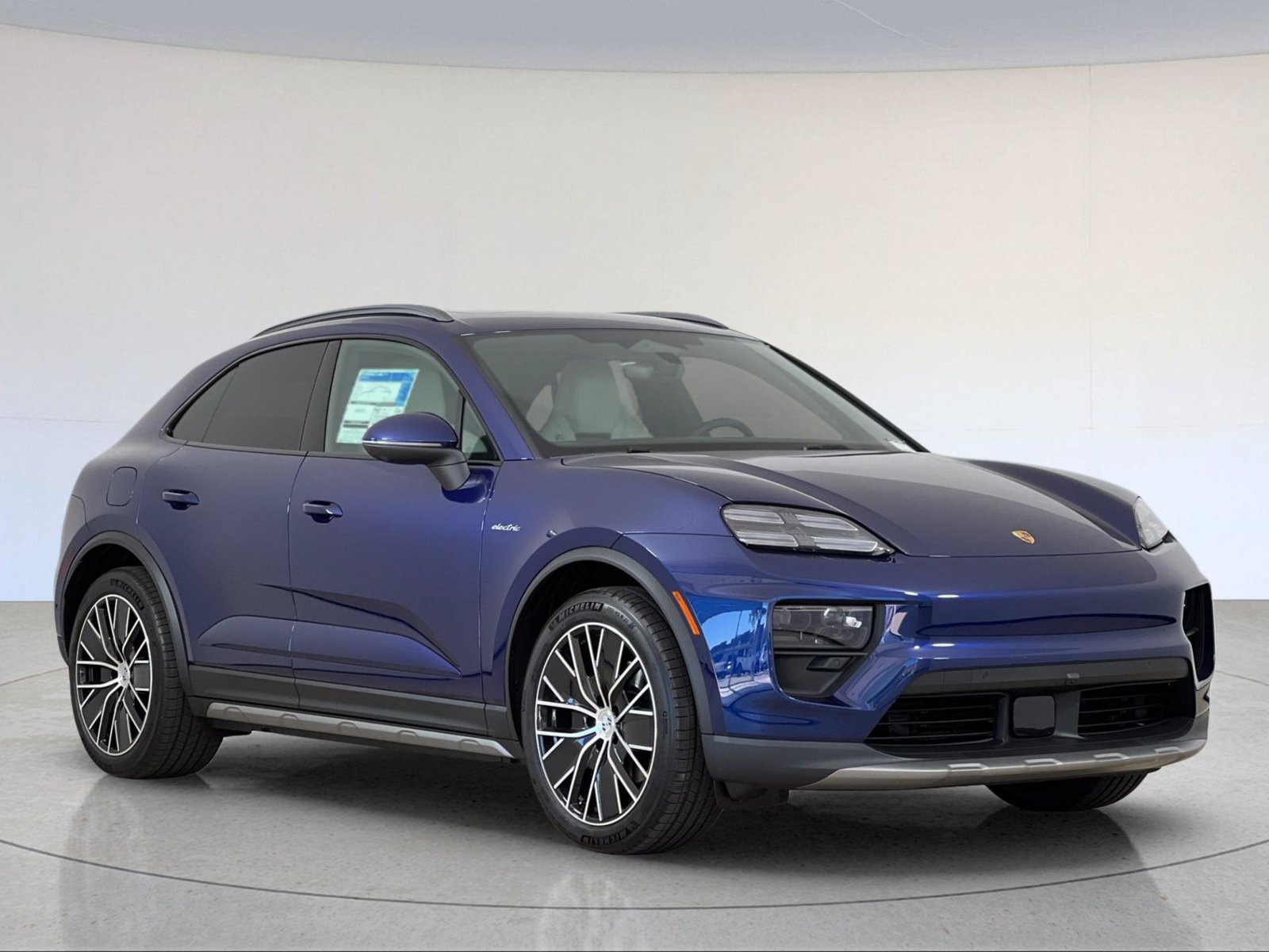 New 2026 Porsche Macan Electric RWD image 10