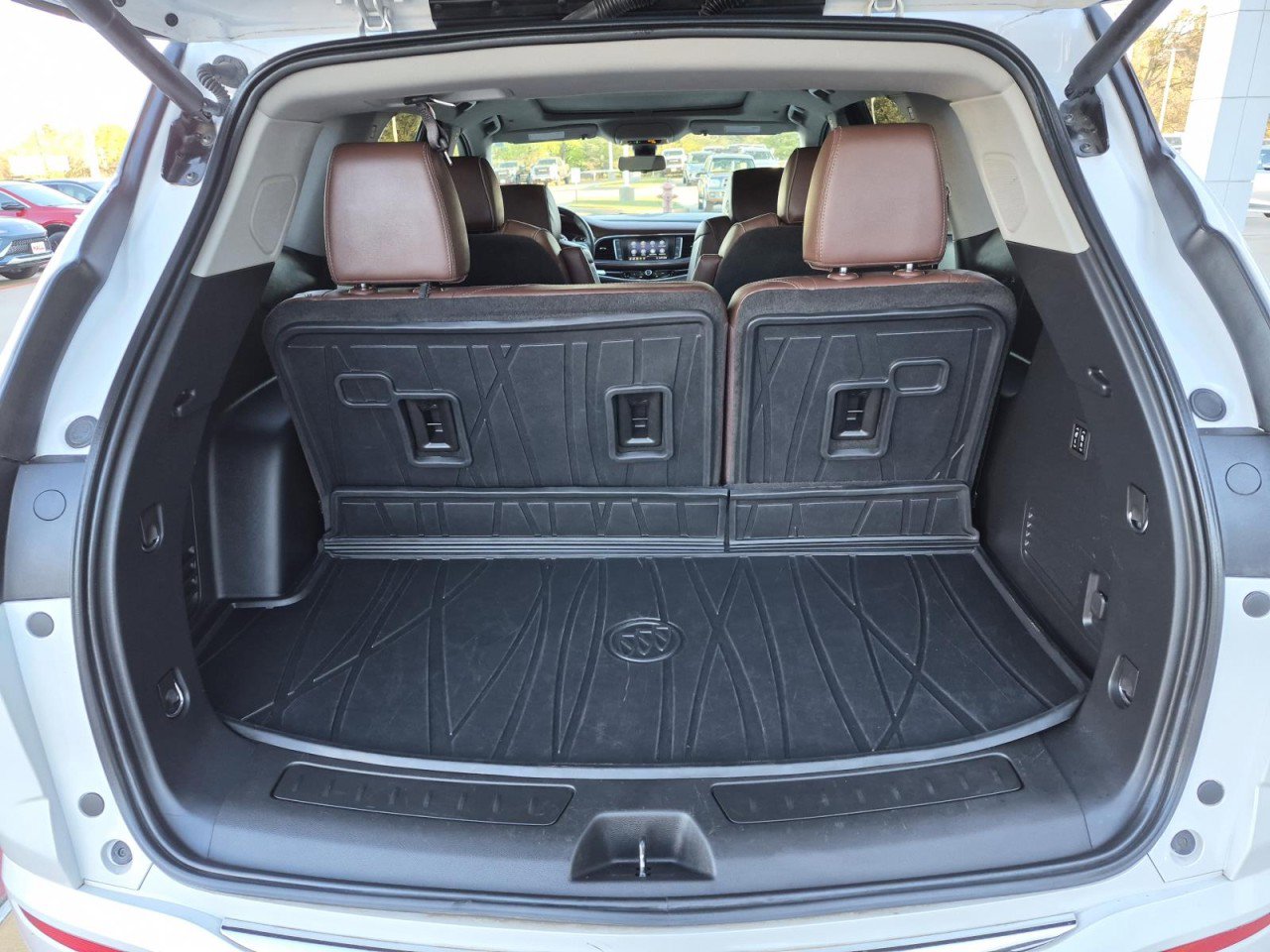 Certified 2021 Buick Enclave Avenir w/ Avenir Technology Package image 9