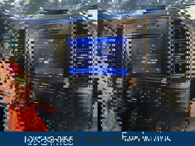 Used 2020 Ford F150 XLT image 11