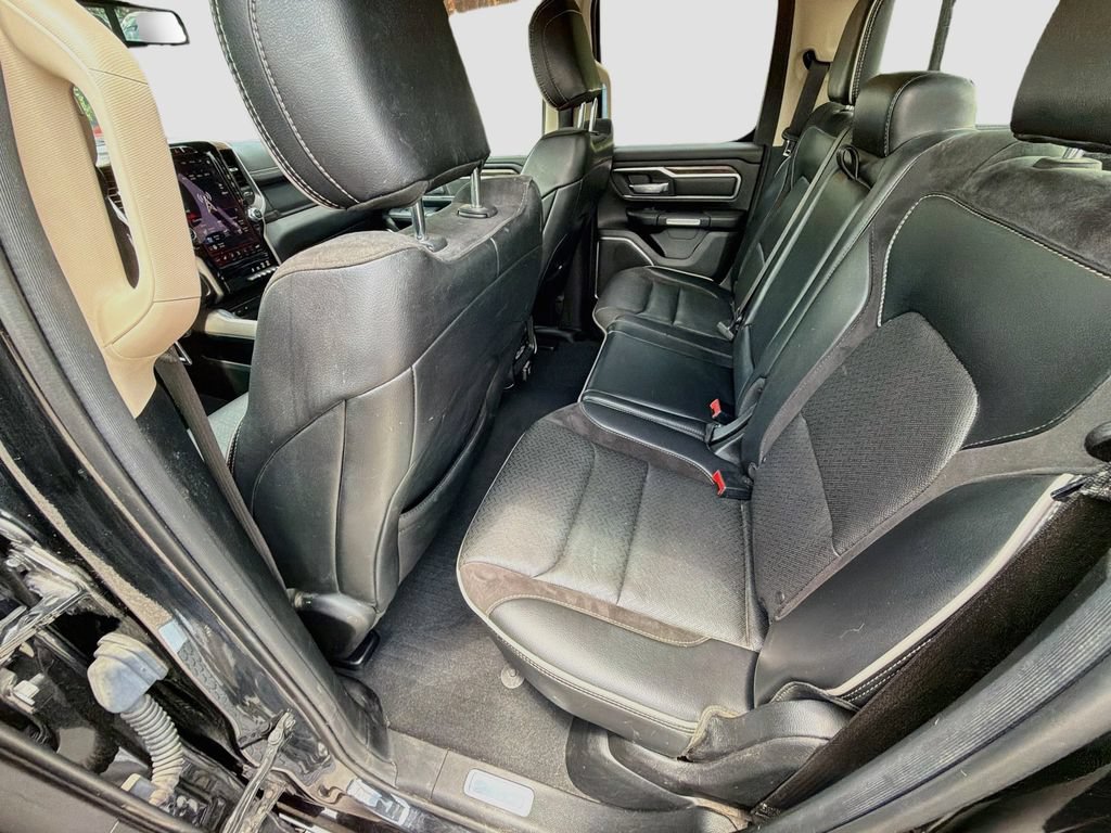 Used 2019 RAM 1500 Laramie AWD/4WD image 28