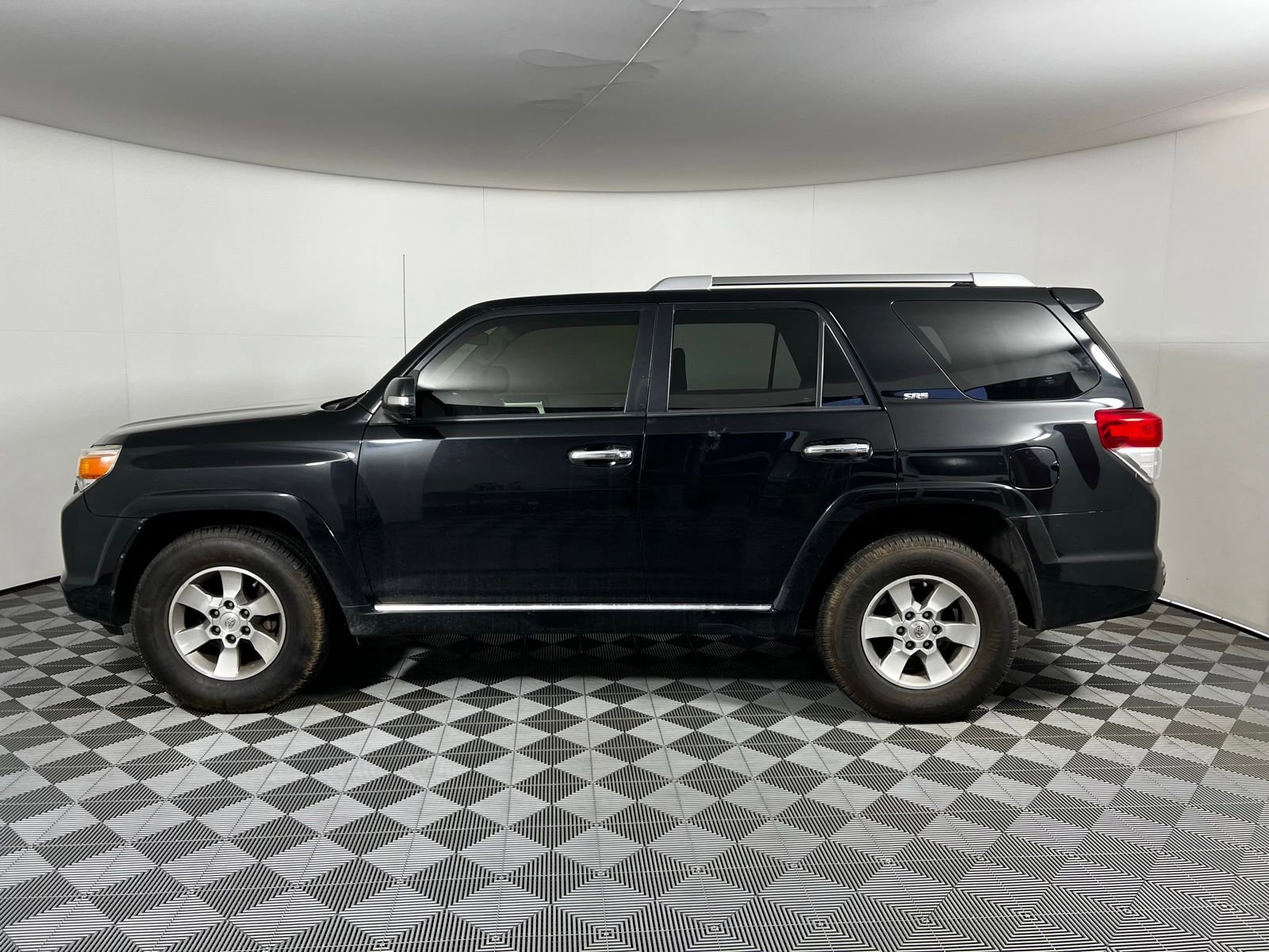 Used 2013 Toyota 4Runner SR5 image 8