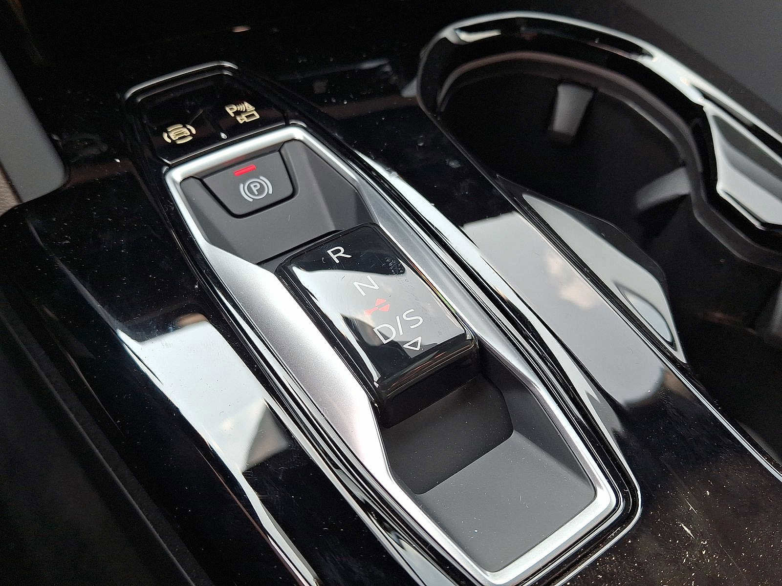 New 2025 Audi Q5 Premium Plus image 13