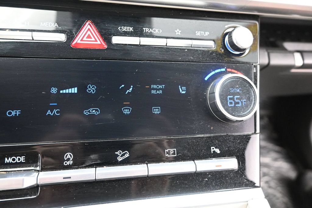 Used 2025 Hyundai Santa Fe SEL FWD image 29