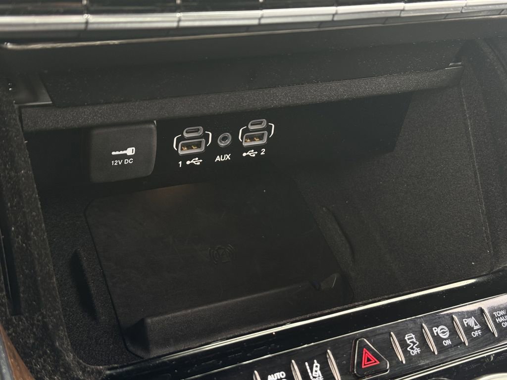Used 2023 Jeep Grand Wagoneer Series II AWD/4WD image 21