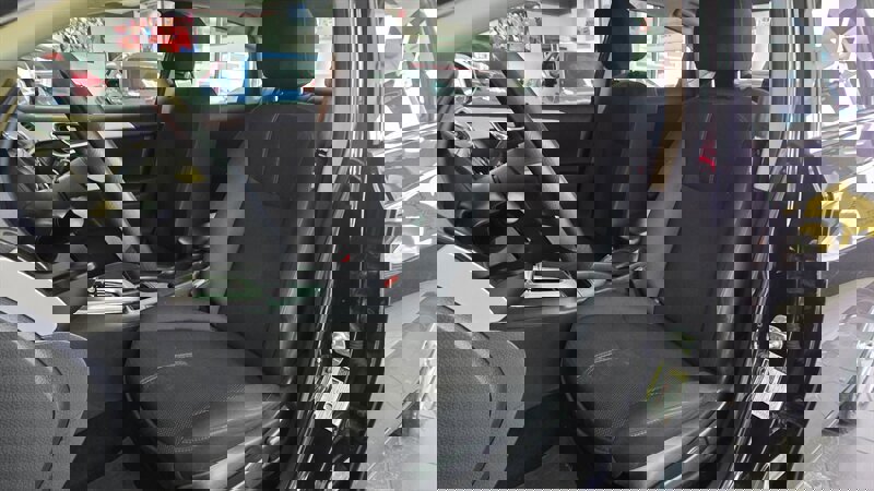 Used 2015 Nissan Sentra S image 10