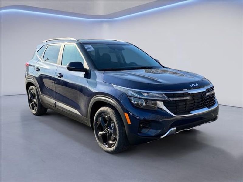 New 2026 Kia Seltos EX image 1