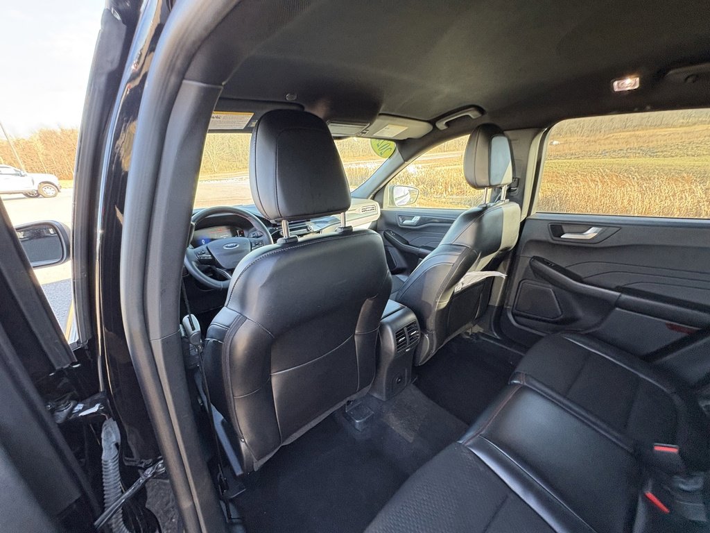 Used 2024 Ford Escape ST-Line image 21