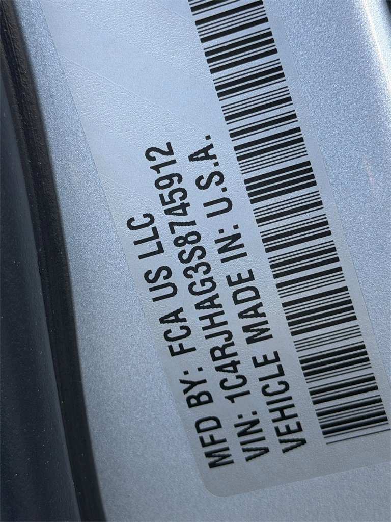 New 2025 Jeep Grand Cherokee Altitude image 22