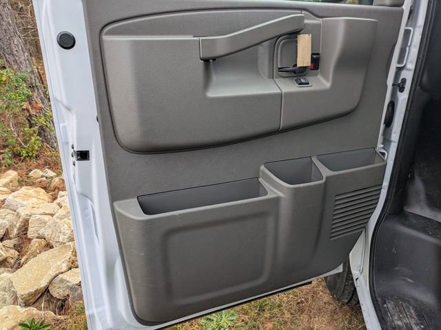 New 2025 Chevrolet Express 3500 w/ Power Convenience Package image 8