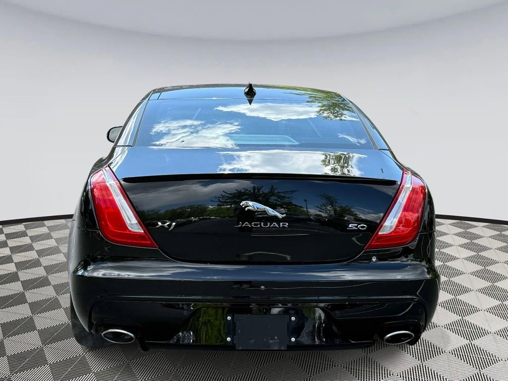 Used 2016 Jaguar XJ Supercharged RWD image 3