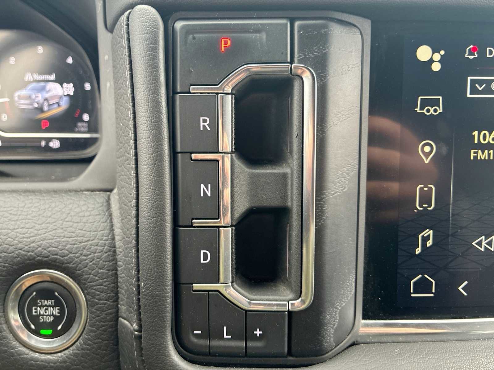 Certified 2022 GMC Yukon Denali image 16