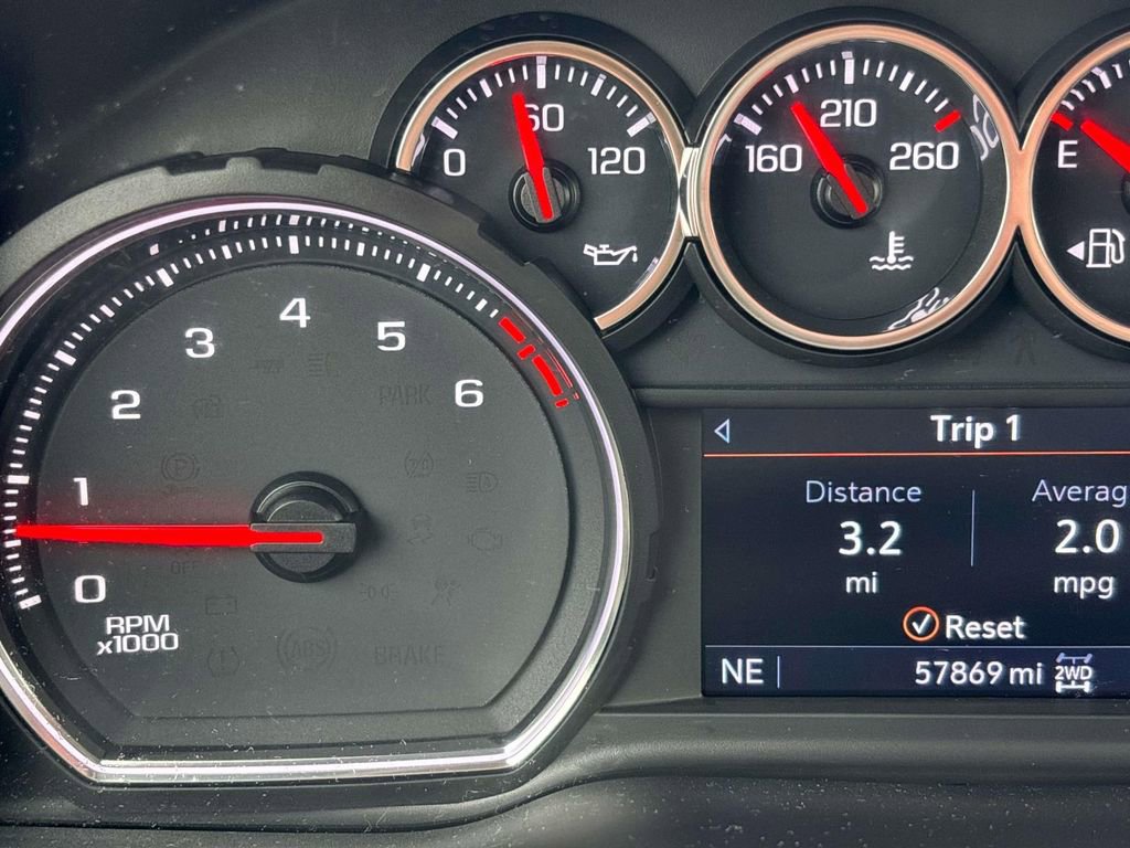 Used 2023 Chevrolet Silverado 2500 Custom w/ Custom Value Package image 17