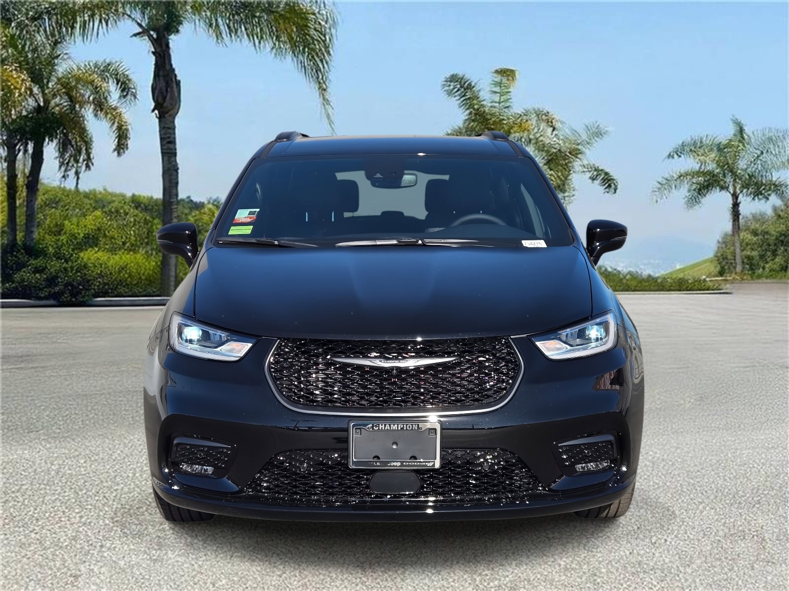 New 2026 Chrysler Pacifica Select w/ S Appearance Package image 3