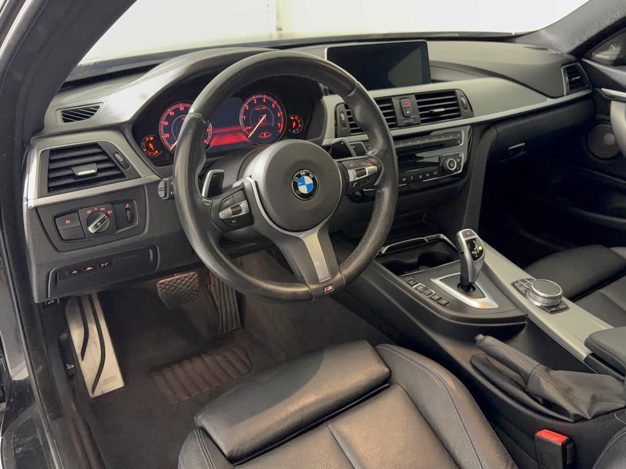 Used 2020 BMW 440i xDrive Coupe w/ M Sport Package AWD/4WD image 4