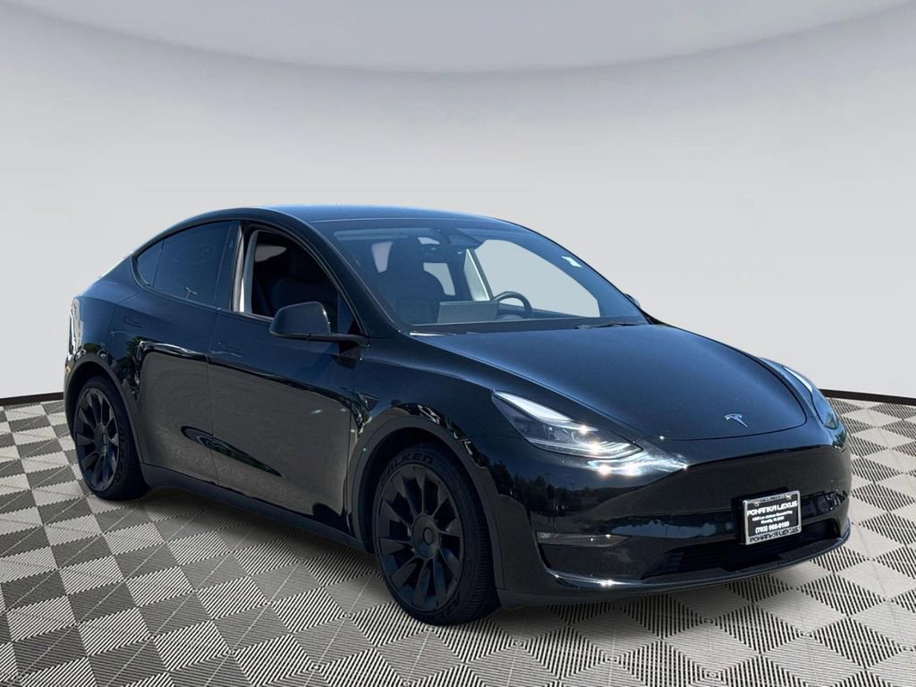 Used 2023 Tesla Model Y Long Range AWD/4WD image 1