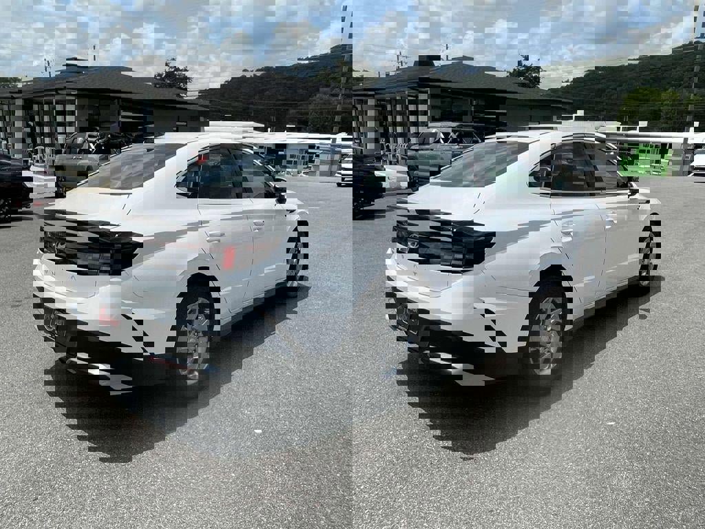 New 2025 Hyundai Sonata SE image 20