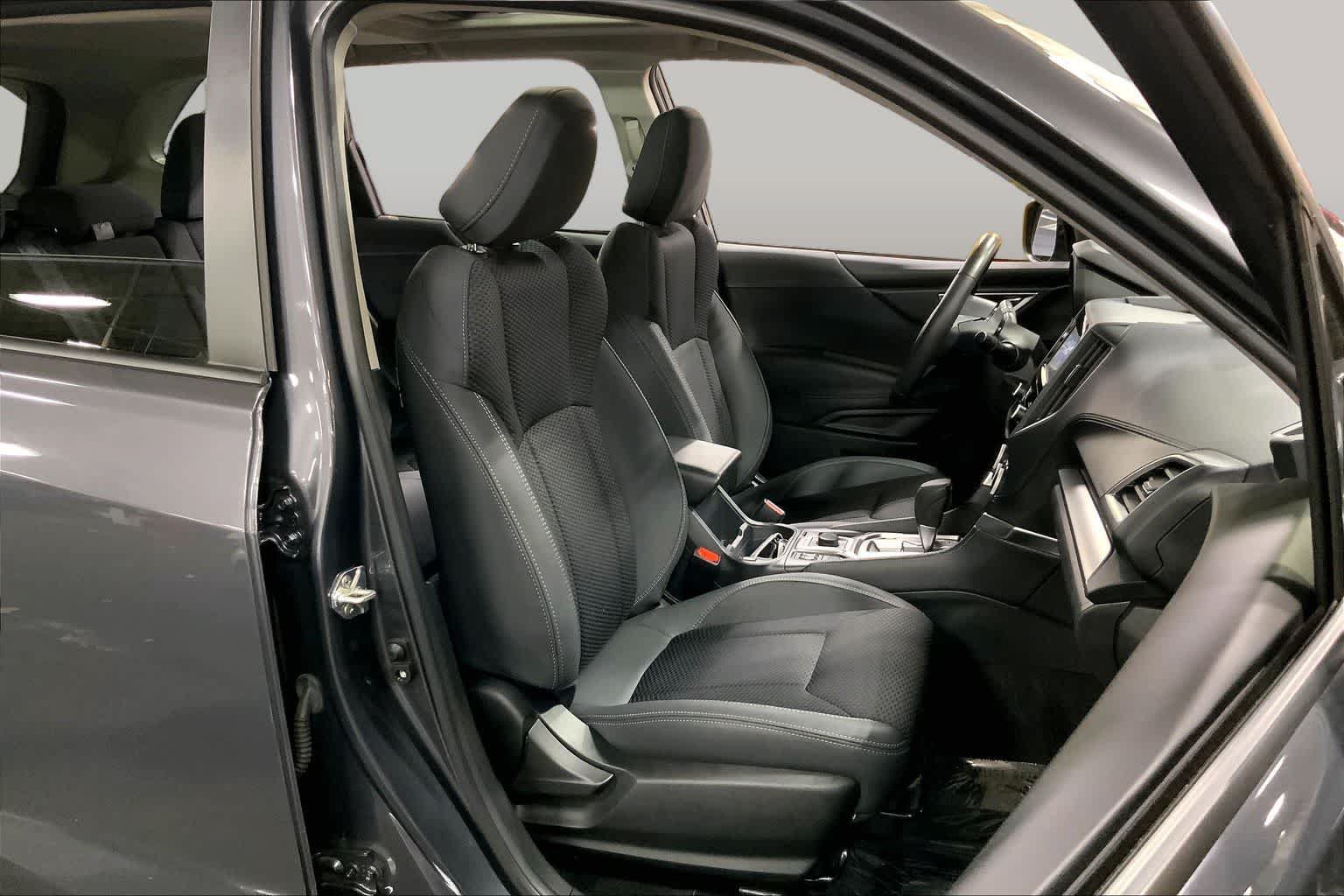 Used 2024 Subaru Forester Premium AWD/4WD image 9