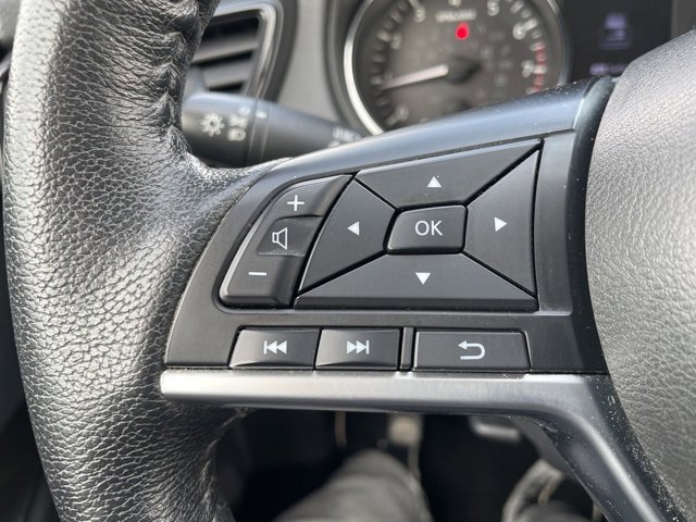 Used 2019 Nissan Rogue SV image 19