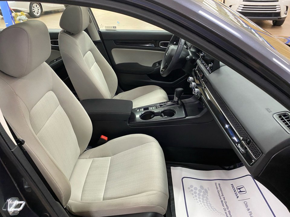 Certified 2023 Honda Civic EX image 28