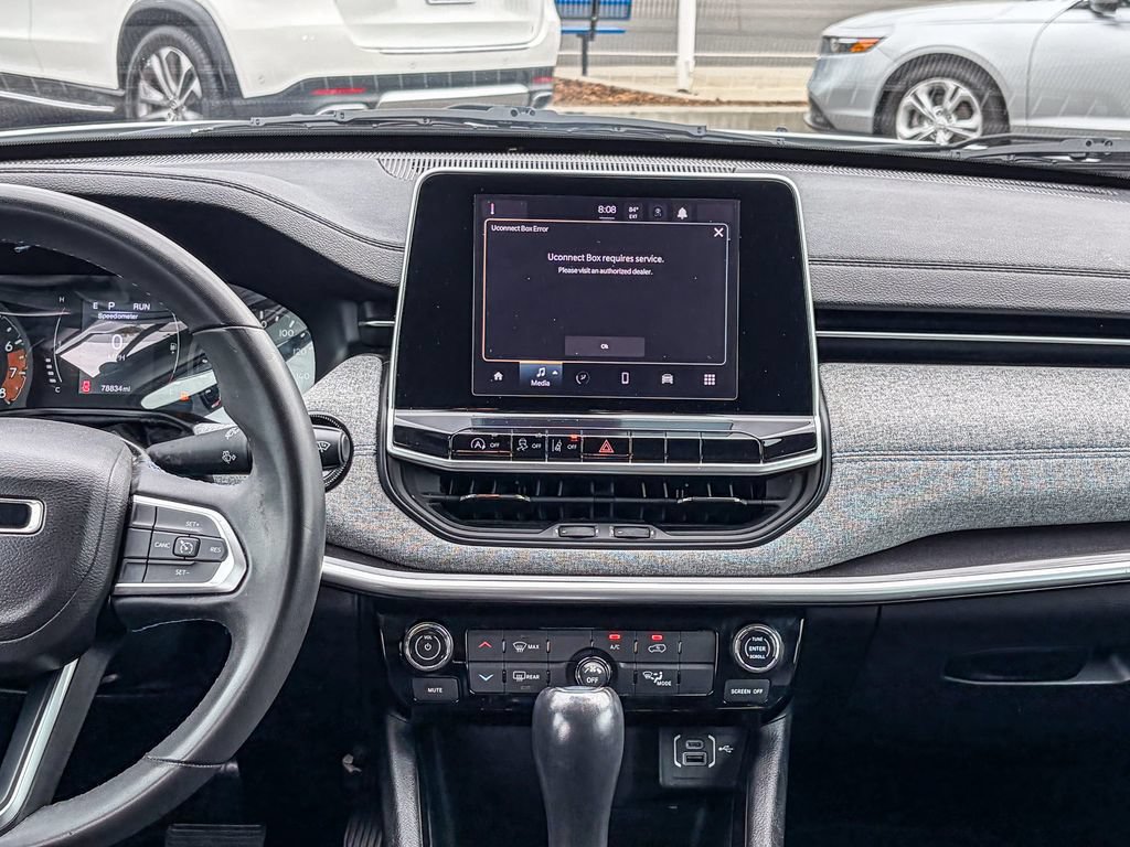 Used 2022 Jeep Compass Latitude FWD image 16
