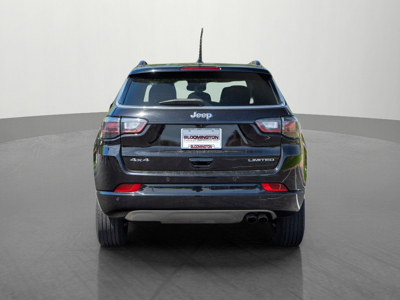 Used 2022 Jeep Compass Limited w/ Elite Group AWD/4WD image 6