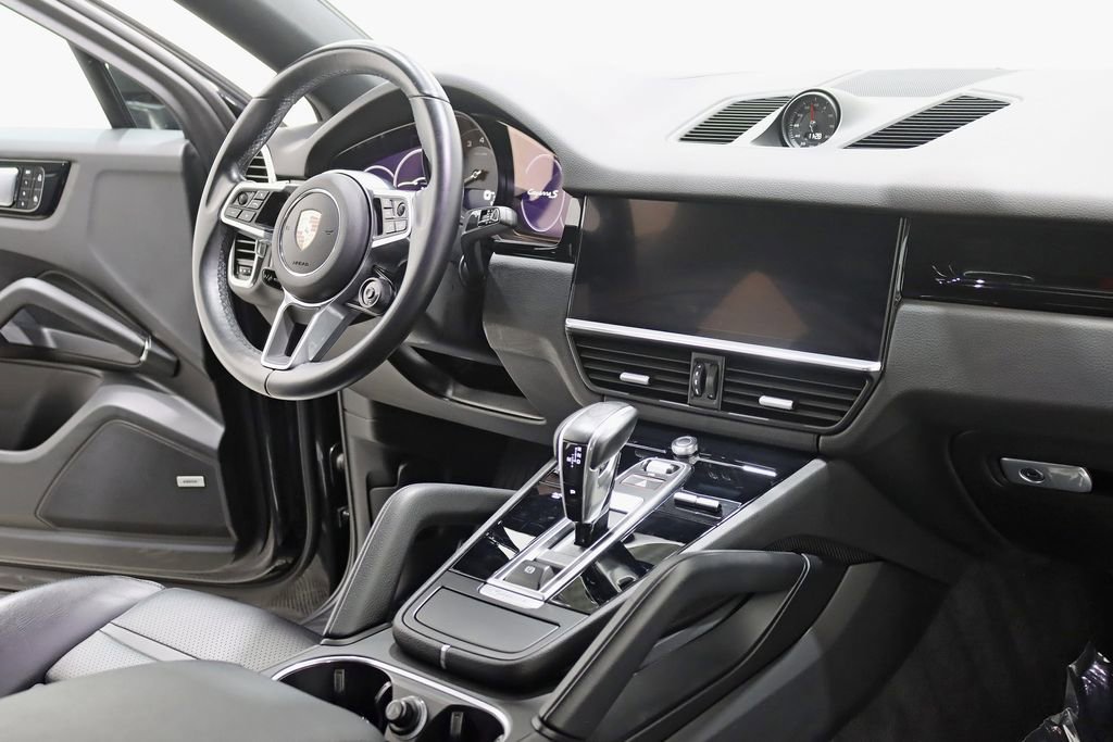 Used 2022 Porsche Cayenne S AWD/4WD image 33