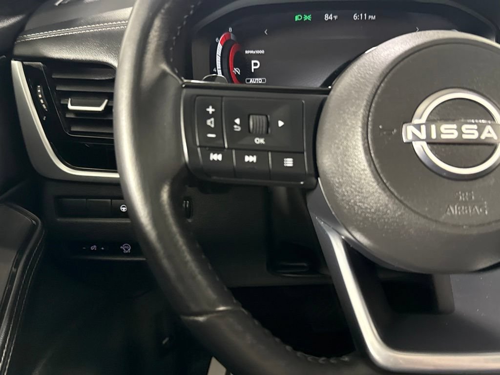 Used 2024 Nissan Rogue SL AWD/4WD image 21