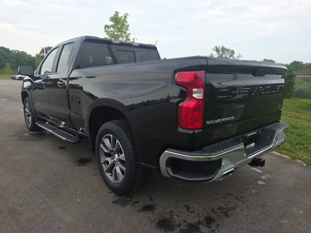 Used 2019 Chevrolet Silverado 1500 LT w/ True North Edition AWD/4WD image 11