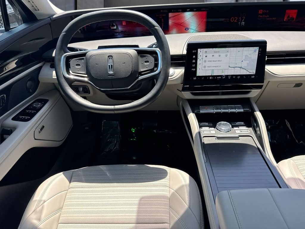 Used 2026 Lincoln Nautilus Reserve AWD/4WD image 16