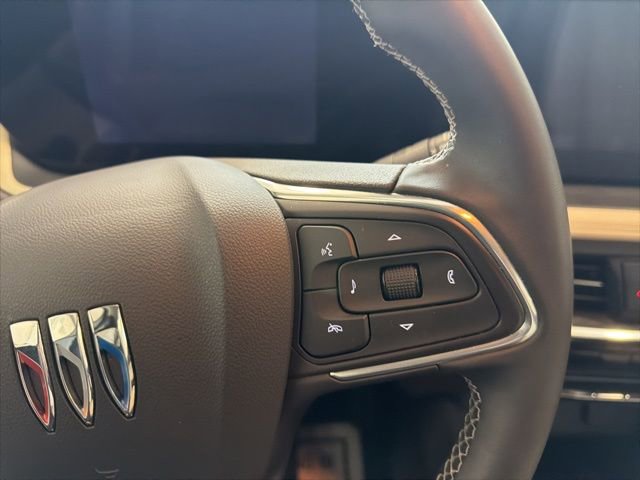 Used 2025 Buick Encore GX Avenir w/ Avenir Convenience Package AWD/4WD image 29