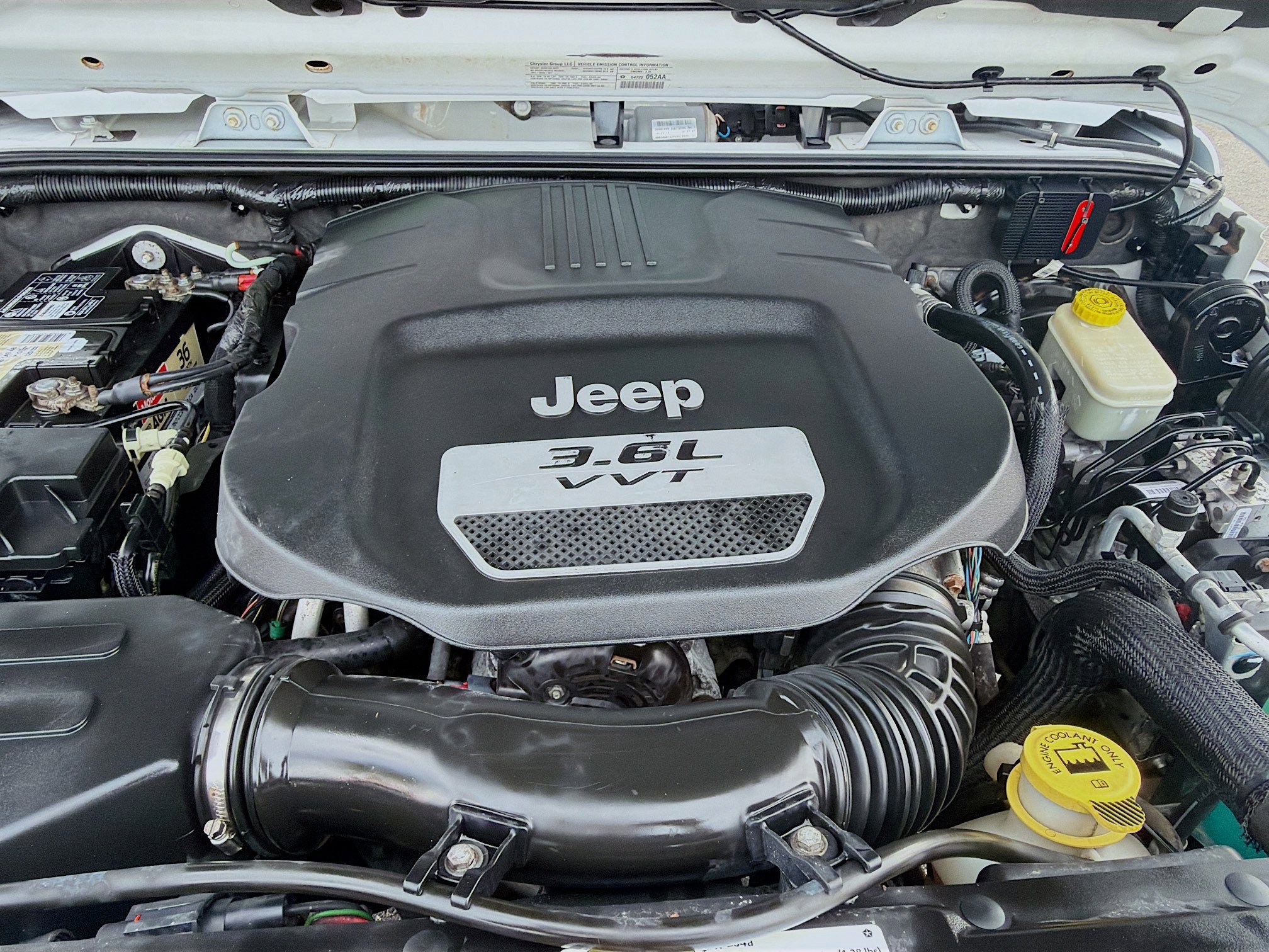 Used 2013 Jeep Wrangler Unlimited Sahara image 29