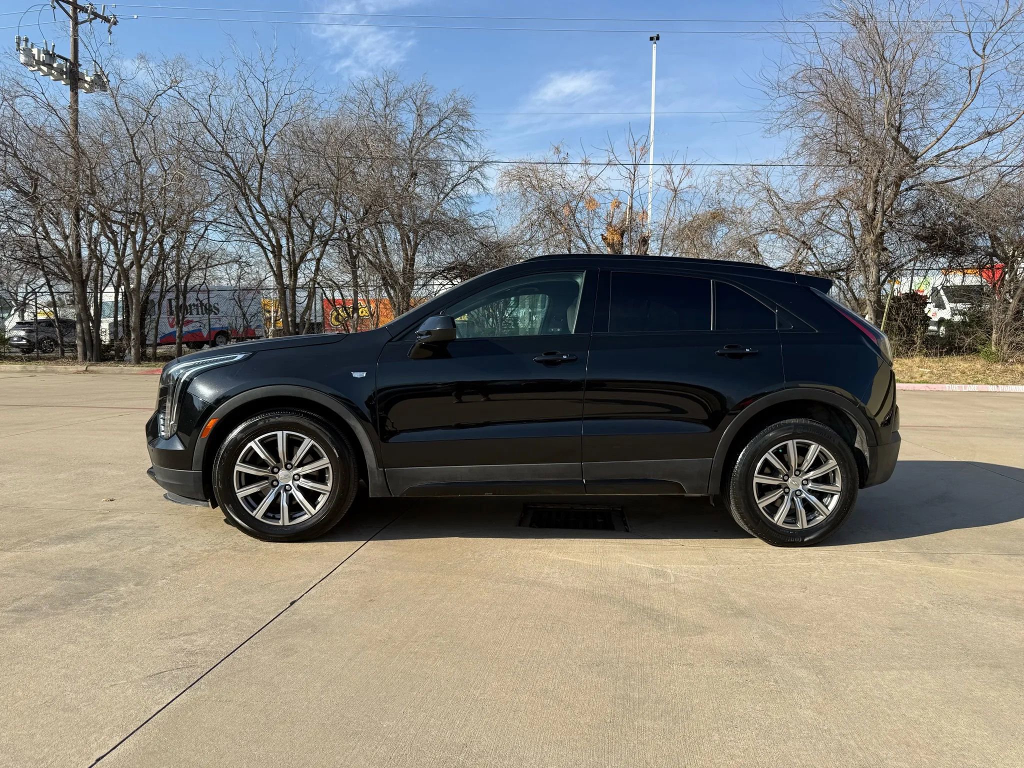 Used 2019 Cadillac XT4 Sport image 3