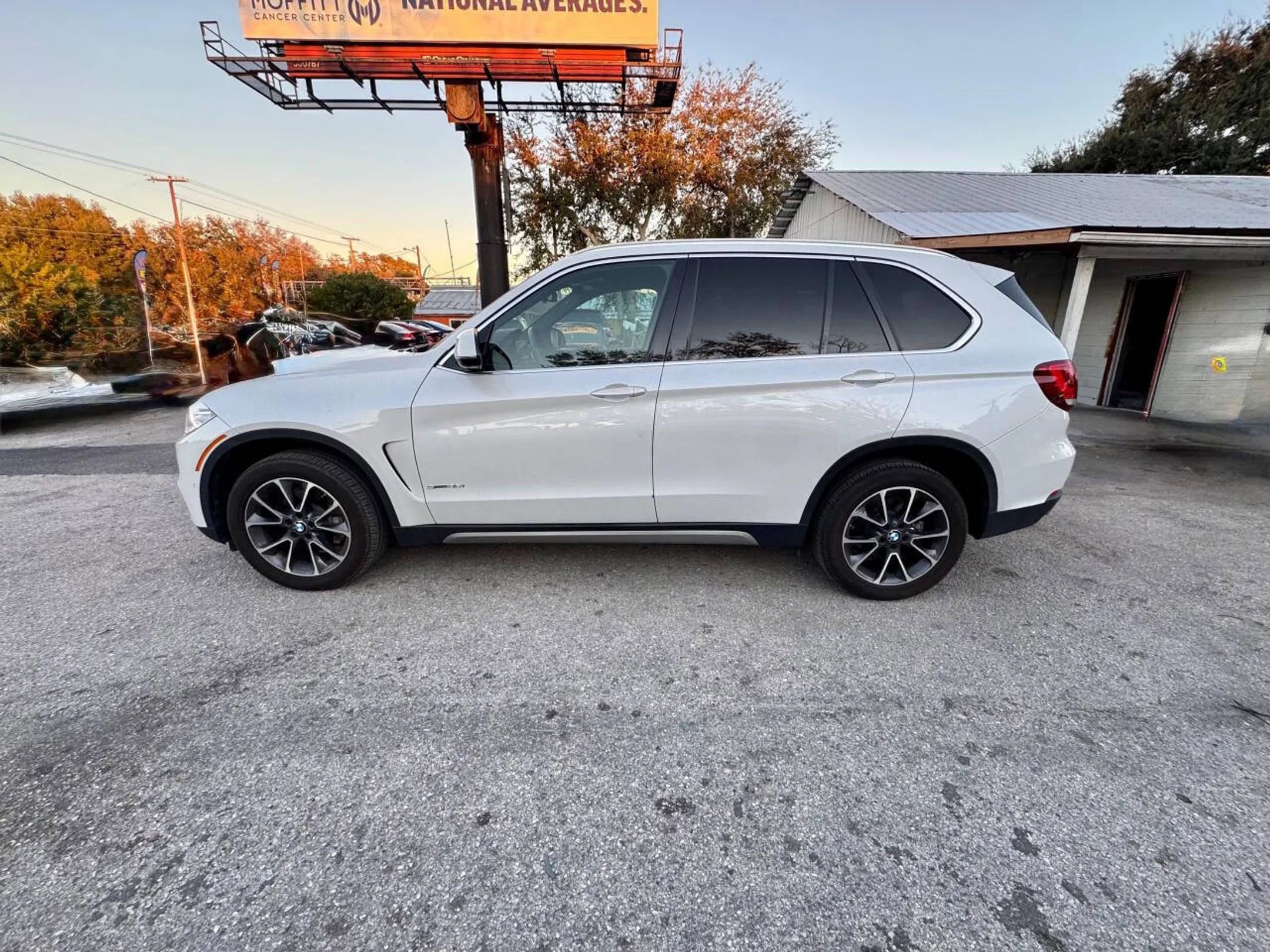 Used 2018 BMW X5 sDrive35i w/ M Sport Package image 6