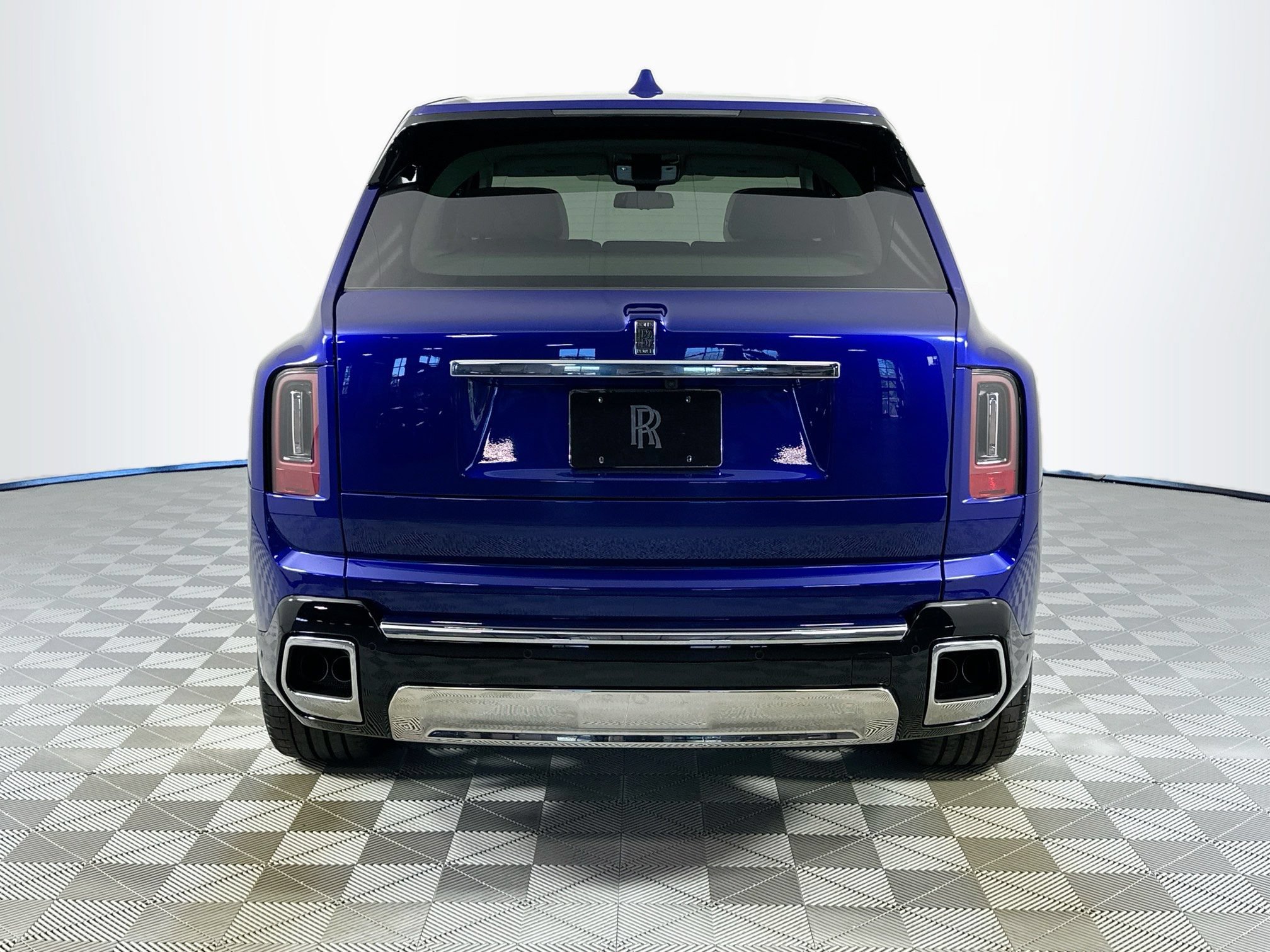 New 2026 Rolls-Royce Cullinan AWD/4WD image 9