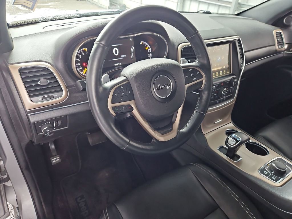Used 2015 Jeep Grand Cherokee Limited w/ Trailer Tow Group IV image 13