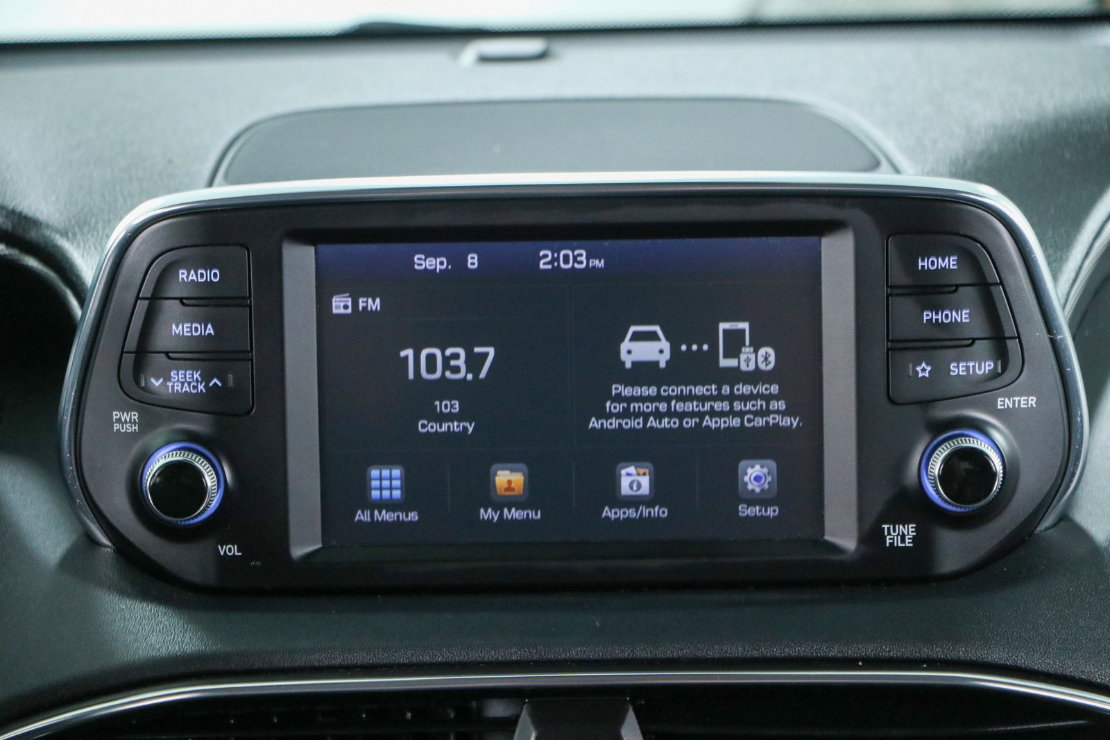 Used 2019 Hyundai Santa Fe SE image 18