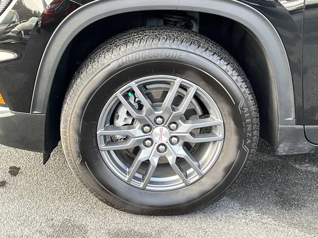 Used 2025 GMC Acadia Elevation image 11