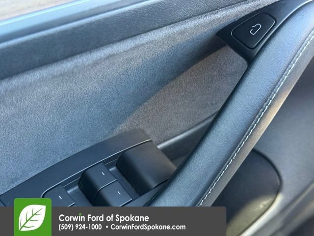 Used 2022 Tesla Model 3 Long Range AWD/4WD image 19